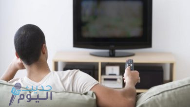 دراسة تحذر من الجلوس أمام التلفاز لمدة تزيد عن 10 ساعات .. تسبب هذا المرض